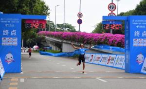 何杰全运会马拉松夺金后倒地大哭 宁夏玫瑰绽放赛场