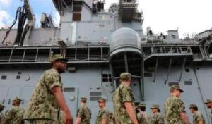 日本民众高喊停止军国主义！抗议美军基地建设