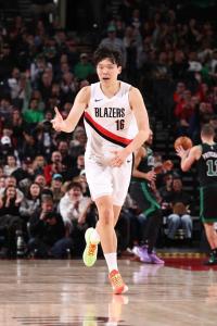 杨瀚森再度登场！这项数据全队第三 展现积极影响