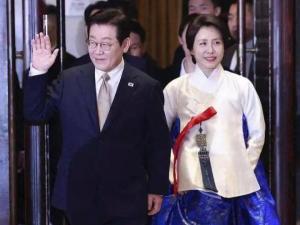 李在明分享中国行首日 柔性外交引发关注