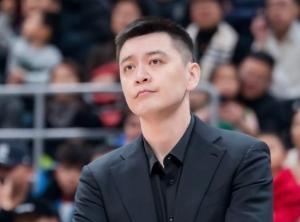 媒体人:杨鸣离任辽宁男篮主教练 主动请辞承担责任