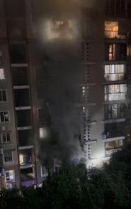 小区失火致2死 消防栓无水 业主痛斥消防隐患