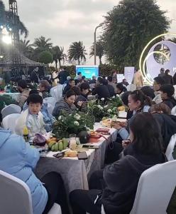 海口亚洲杯最后一天空前热闹 国乒晚宴风采各异