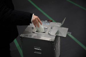 日本律师团体向法院提起诉讼 挑战选举公平性