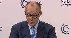 默茨翻旧账：美国想赶上中国，但这么搞弄巧成拙 激进适应加速变化