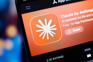 特朗普发文痛骂并威胁一AI公司 国家安全受挑战