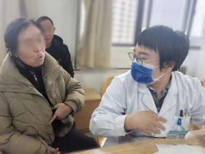 50岁患者睡梦中肩膀粉碎性骨折 罕见病例揭秘