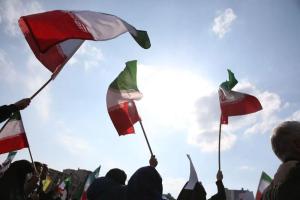 美国暗示不速战速决，伊朗警告 长期消耗或破坏全球经济