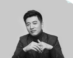 张雪峰离场：一个教育顶流，和他背后的焦虑时代 留下复杂问题