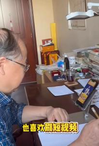 莫言自曝戒不掉刷短视频 新书《人呐》灵感来源