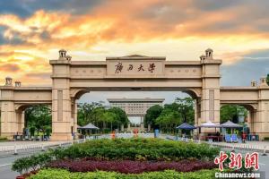 苏林参访的广西大学是所宝藏高校 中越友谊见证地