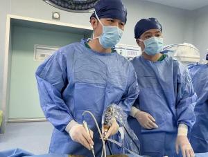 34岁男子的骨头竟比老人还脆 不良习惯透支骨骼健康