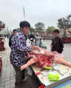 民政局称20岁小伙养6弟妹系人设 家庭条件尚可