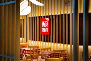 西贝关店数量已超百家 预制菜风波后续影响持续
