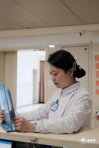 护士2分钟心肺复苏救回骑手 专业急救显身手