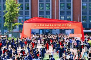 北京高考物理卷“入题人”毕业了 科研新星启航