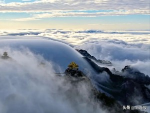 河南老君山月薪6万招云海观察员 记录夏日奇观
