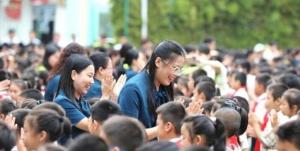 教育部：让教师安心从教舒心从教 共促教育温暖回归