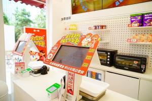 零食品牌“缺斤短两” 遇到该咋办 多地市场监管部门出手检查