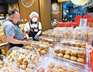 今年月饼市场轻包装讲健康 平价简装成主流