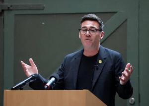 英国首相：近期不会举行大选，专注履行职责