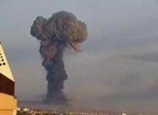 北约援乌巨型弹药库被俄军摧毁 现场腾起蘑菇云