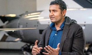 塞尔维亚媒体称赞中国未来技术 科幻成真引领创新