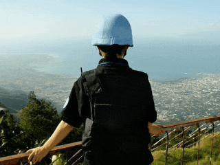 张桂梅告诉烈士之子：我愿意做你妈妈 情深意切感动全场