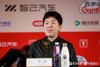 黃渤談從演員到評(píng)委角色轉(zhuǎn)換 期待眼前一亮的電影