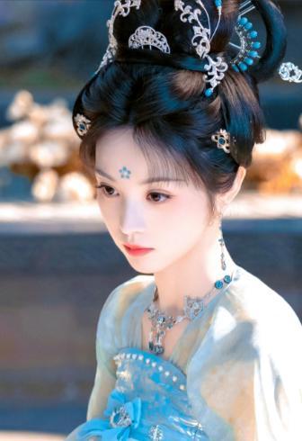 許凱是田曦薇的人形逗貓棒 古裝版《史密斯夫婦》極限拉扯