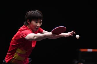 王曼昱衛(wèi)冕WTT總決賽女單冠軍 擊敗隊(duì)友奪冠