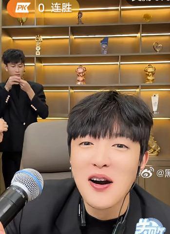 可意通过直播哭诉遭遇 716团队暂无明确回应