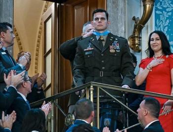 抓捕马杜罗美军人员获勋章 英勇事迹首度公开