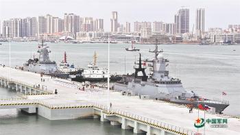俄罗斯海军舰艇编队抵达湛江 开启5天友好访问
