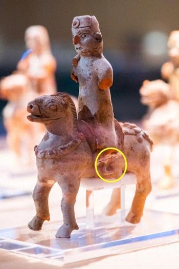 额尔瑾：这一新出土的带马镫骑马俑，“改写了世界军事史”？