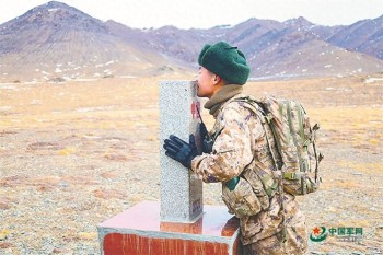 战士登上勇士峰完成戍边“成人礼”！