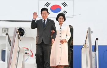 韩国总统李在明抵达上海继续中国之行 深化合作引关注