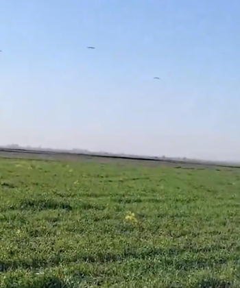 美以导弹飞向伊朗现场视频曝光，导弹飞越伊拉克！