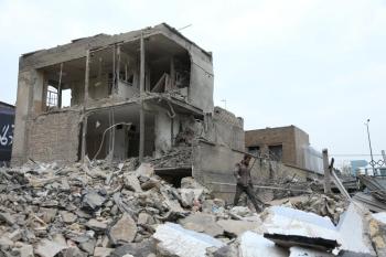 探访德黑兰遇袭居民区 废墟中的生活重建