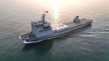 走进我国唯一一艘国防动员舰邓世昌舰 多功能综合训练舰揭秘