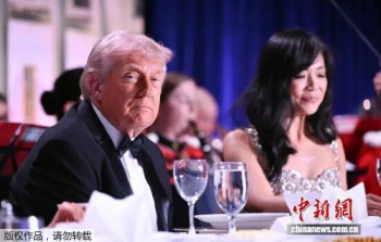 特朗普宣布独立庆典兼做竞选集会 模糊官方与政治界限