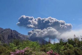 日本火山喷发现场 樱岛火山多次喷发