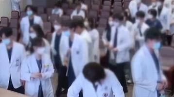 香港医学毕业生年薪过百万港元