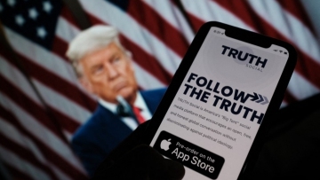 Trump announces plans to launch new social network 'TRUTH Social'