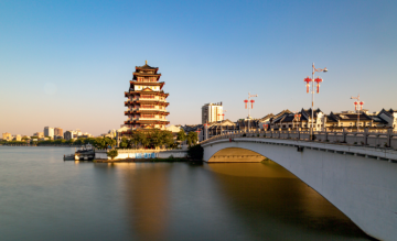 苏轼爬山到半山腰悟出一个什么道理？转头就下山