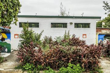 公厕标识抽象化 让人哭笑不得的“谜题”