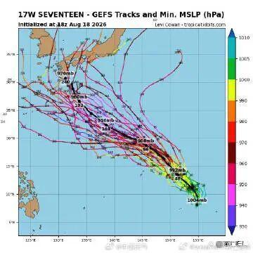 海上3个台风胚胎发展中 台风路径复杂多变