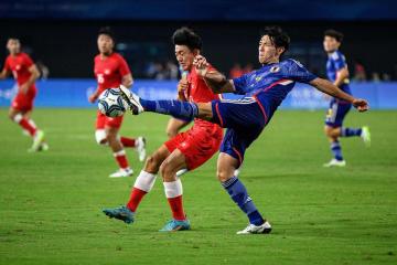 男足半决赛无冷门上演，日韩会师决赛
