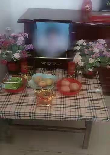 男子杀前女友哥哥后拍照发前女友