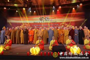 中国佛教代表团赴新加坡出席福海禅寺开山90周年庆祝活动
